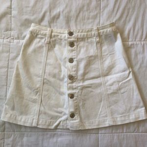 A&F white skirt